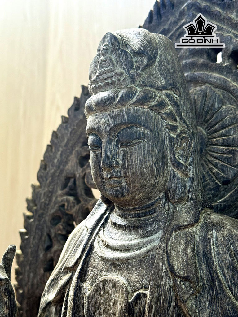 tuong-phat-quan-the-am-bo-tat-go-tram-huong-cao-60-ngang-35-sau-26-cm-444868