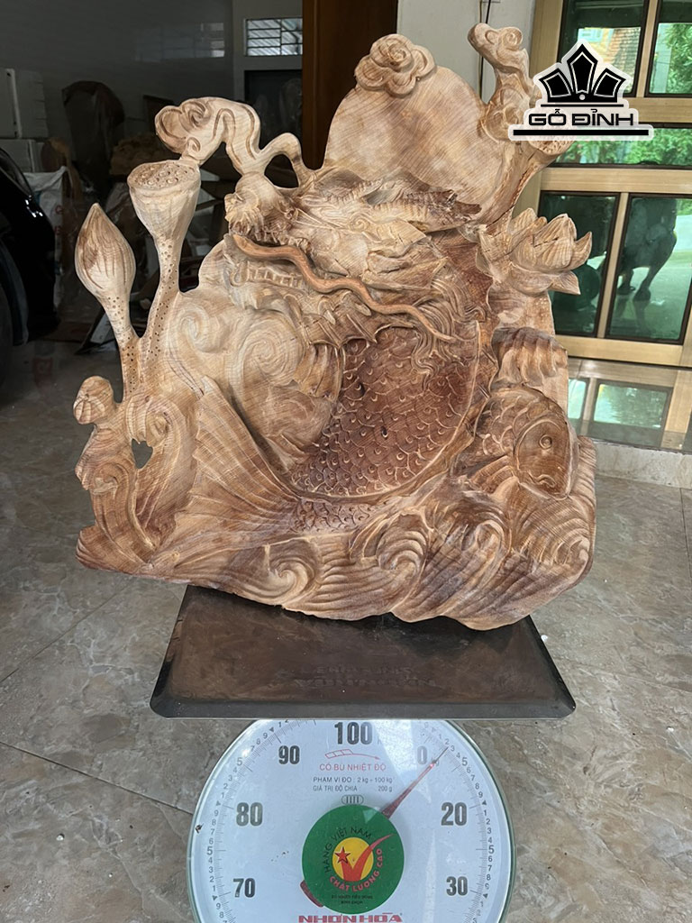 tuong-ca-chep-hoa-rong-go-ngoc-am-cao-51-ngang-51-sau-21-cm-444944