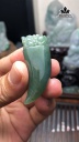 mat-day-chuyen-nanh-cham-ty-huu-da-cam-thach-cao-44-ngang-182-sau-12-mm-445864