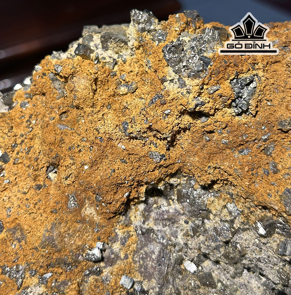 vang-gam-tinh-the-da-pyrite-cao-18-ngang-24-cm-295kg-448301