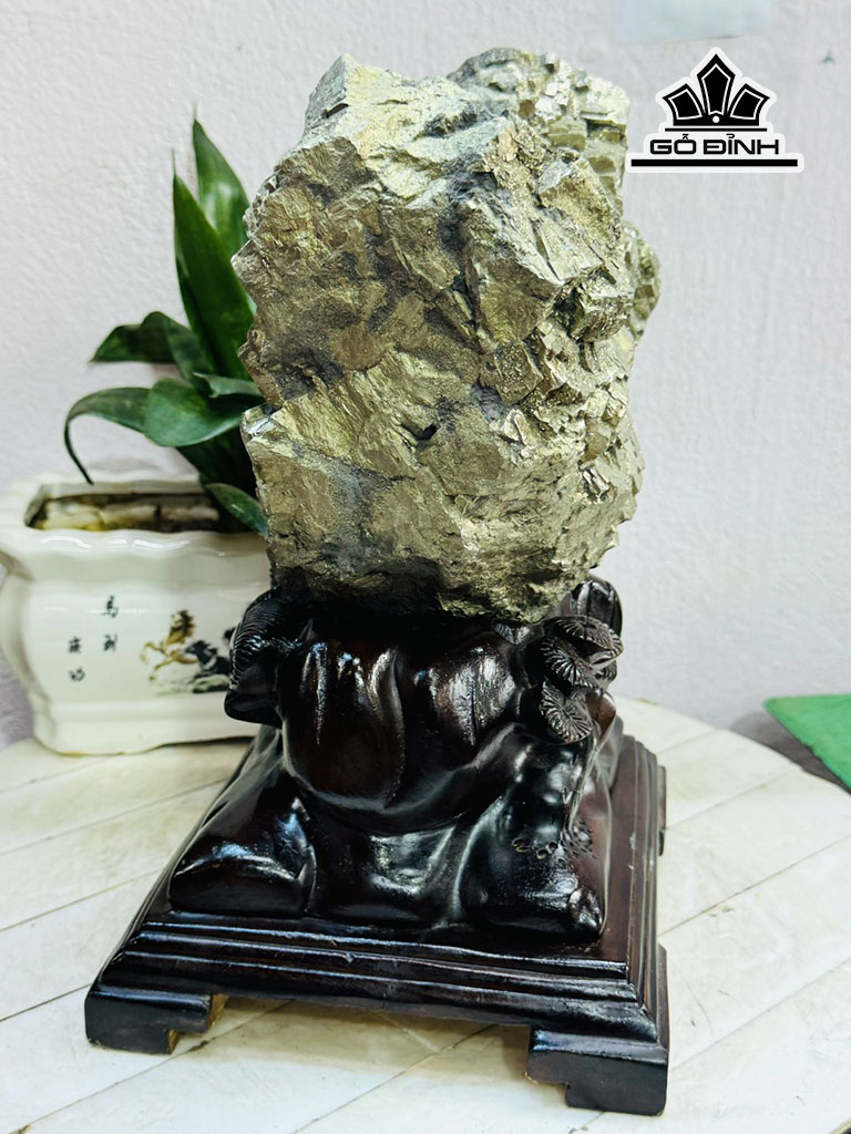 vang-gam-tinh-the-da-pyrite-cao-30-ngang-18-cm-9kg-449168