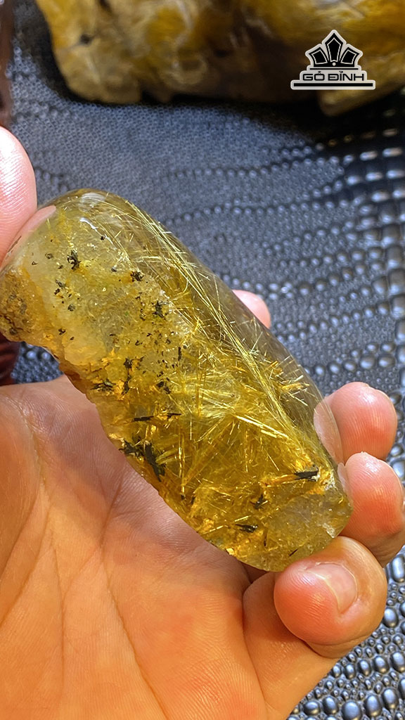 di-lac-da-thach-anh-toc-vang-cao-106-ngang-76-sau-26-mm-295g-449253