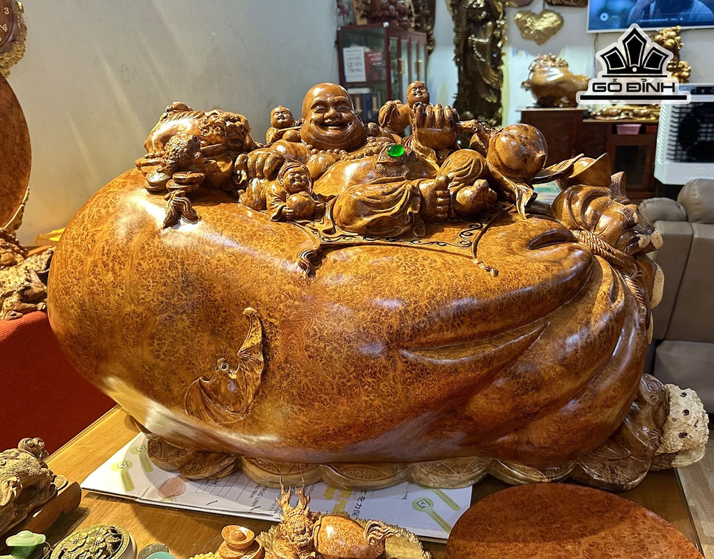 tuong-phat-di-lac-ngoi-bao-tien-go-nu-huong-cao-52-ngang-110-sau-45-cm-449766