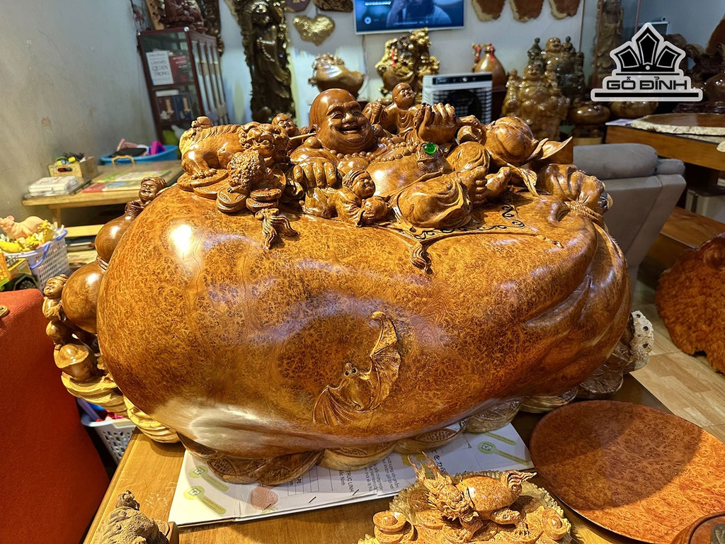 tuong-phat-di-lac-ngoi-bao-tien-go-nu-huong-cao-52-ngang-110-sau-45-cm-449767