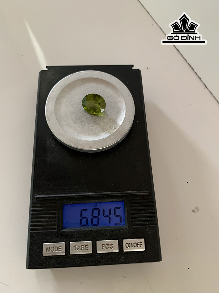 vien-da-peridot-xanh-cao-135-ngang-11-sau-7-mm-6845cts-451134