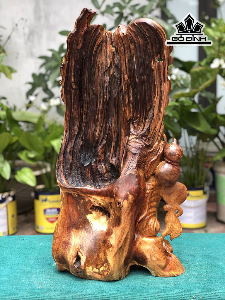 tuong-phat-di-lac-vac-dao-go-huong-cao-68-ngang-35-sau-28-cm-451480