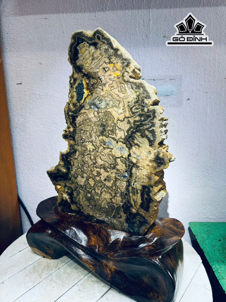 tac-pham-lat-go-thuy-tung-go-hoa-thach-cao-40-ngang-23-sau-45-cm-75kg-452439