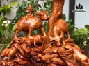 tuong-gia-dinh-trau-go-huong-cao-117-ngang-86-sau-47-cm-453161