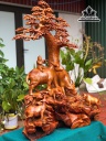tuong-gia-dinh-trau-go-huong-cao-117-ngang-86-sau-47-cm-453163
