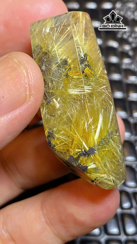 mat-tron-hoa-thi-da-thach-anh-toc-vang-cao-444-ngang-277-sau-158-mm-362gr-455500