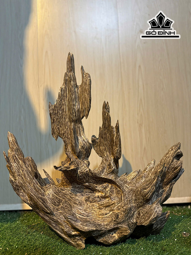 nui-canh-go-tram-huong-cao-60-ngang-53-sau-22-cm-nang-38kg-458587