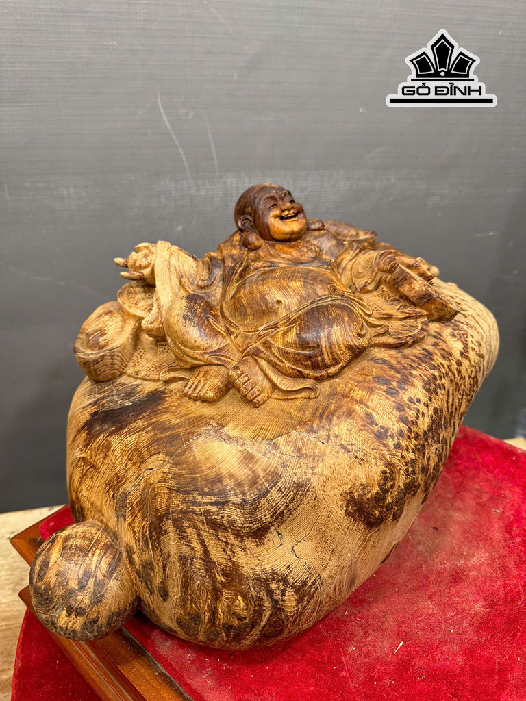 tuong-phat-di-lac-ngoi-bao-tien-go-nu-ngoc-am-cao-25-ngang-48-sau-27-cm-95kg-460178