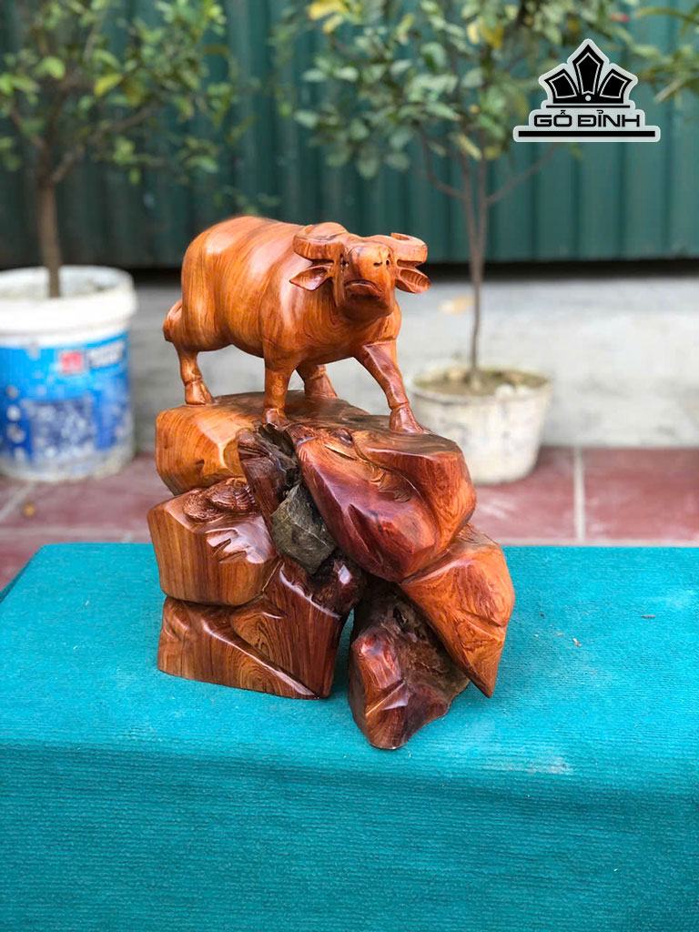 tuong-trau-go-huong-cao-43-ngang-38-sau-22-cm-460636