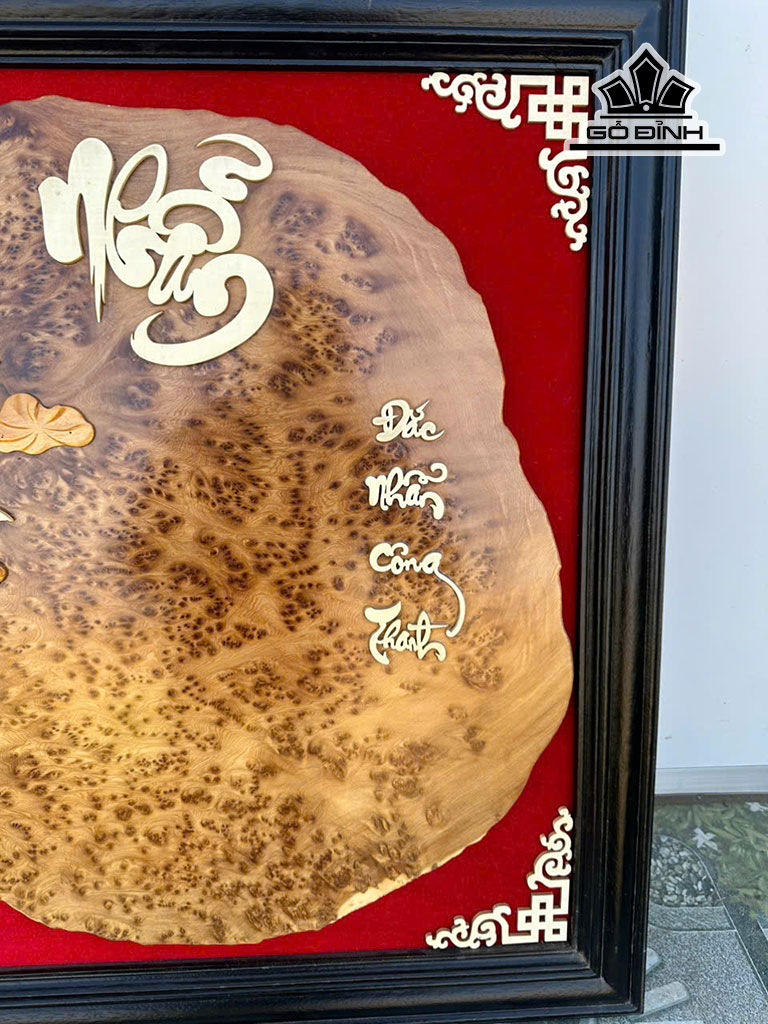 tranh-chu-nhan-go-nu-ngoc-am-khung-kt-65x60x3-tranh-52x48x1-cm-460719