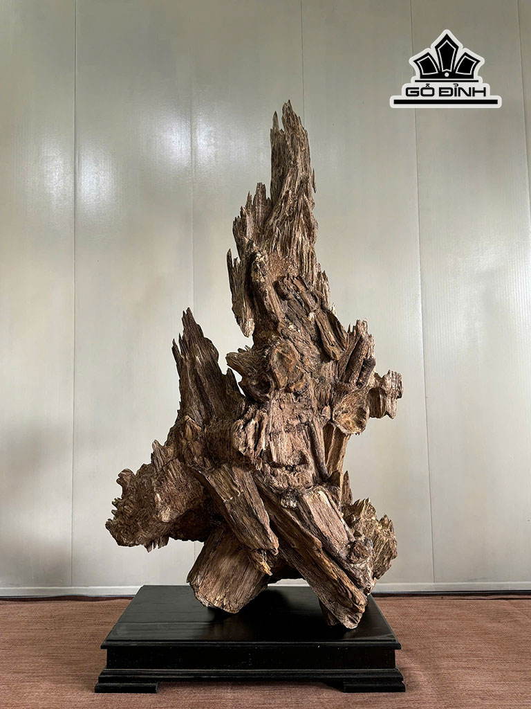 nui-canh-go-tram-huong-cao-132-ngang-75-sau-50-cm-nang-15kg-460892