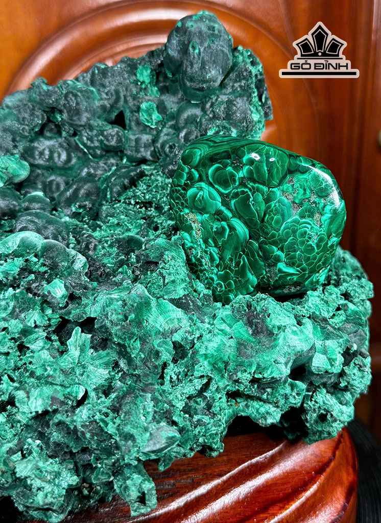 tac-pham-da-malachite-cao-21-ngang-17-cm-438kg-461250