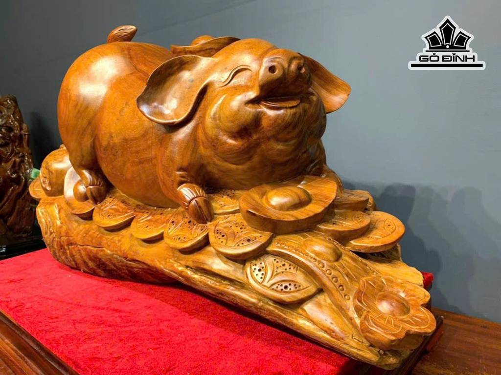 tuong-heo-go-huong-cao-43-ngang-83-sau-32-cm-461409