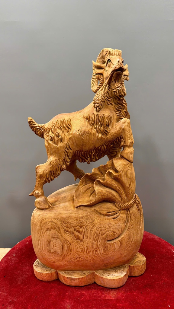 tuong-nhat-duong-go-ngoc-am-cao-61-ngang-32-sau-23-cm-12kg-461850