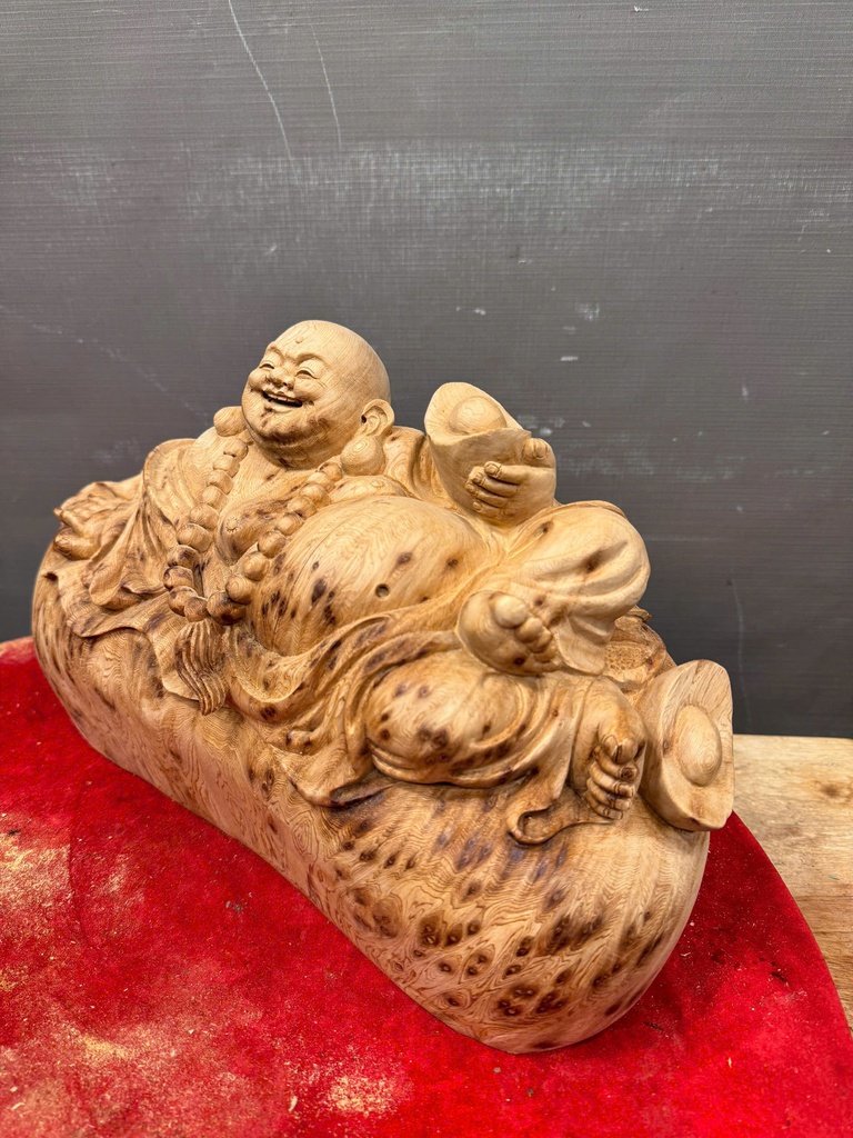 tuong-phat-di-lac-go-nu-ngoc-am-cao-24-ngang-41-sau-19-cm-461873