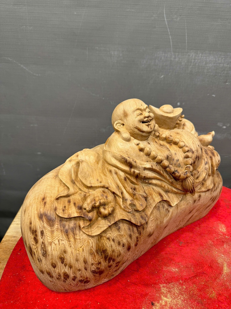 tuong-phat-di-lac-go-nu-ngoc-am-cao-24-ngang-41-sau-19-cm-461874