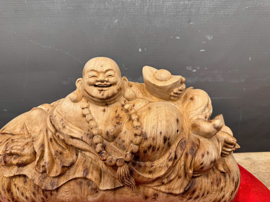 tuong-phat-di-lac-go-nu-ngoc-am-cao-24-ngang-41-sau-19-cm-461875
