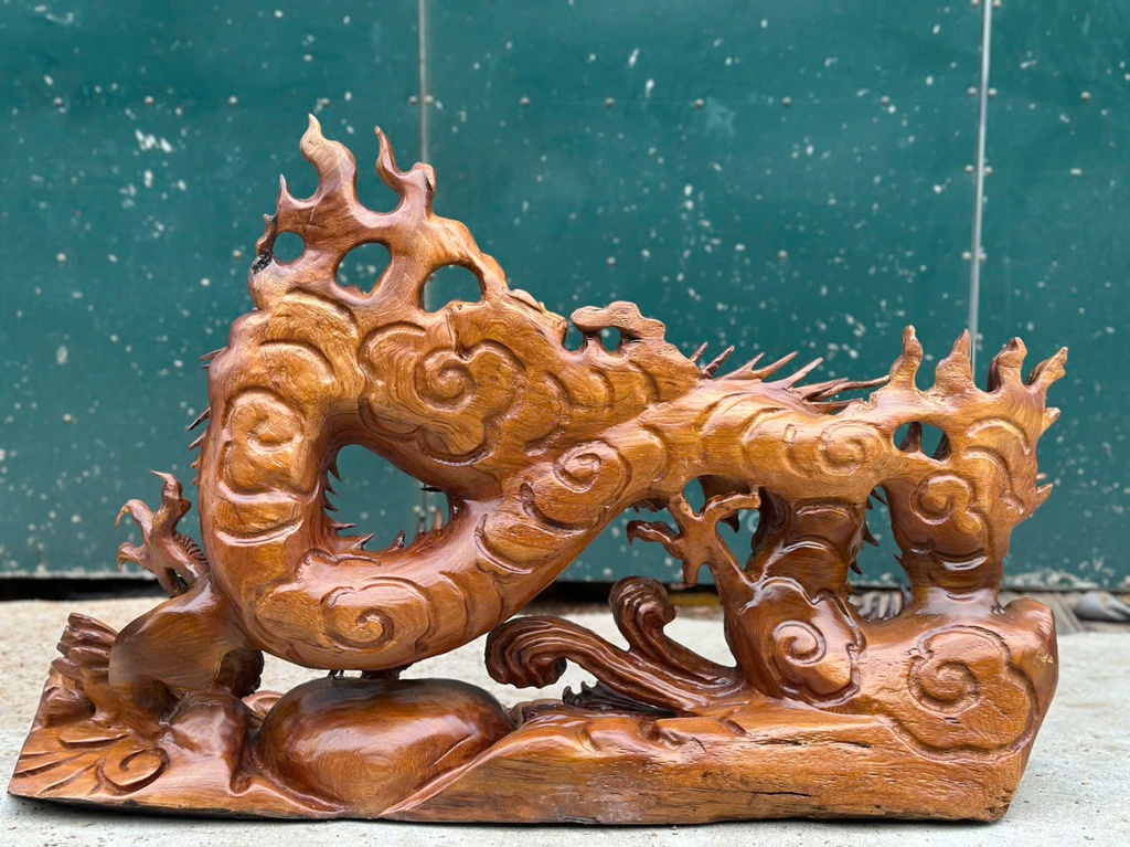 tuong-nhat-long-go-ngoc-am-cao-58-ngang-90-sau-28-cm-461951