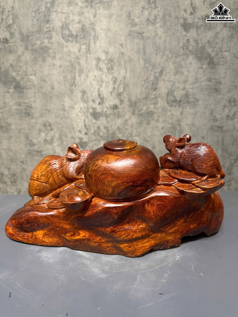 tuong-chuot-mau-tu-go-cam-cao-25-ngang-52-sau-22-cm-462139