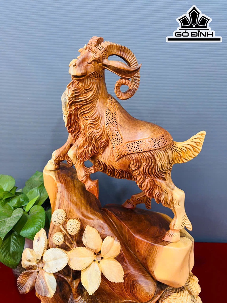 tuong-de-phong-thuy-go-huong-cao-52-ngang-30-sau-15-cm-462191