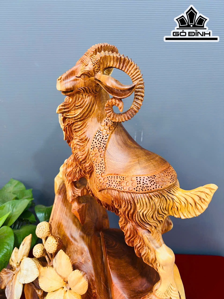 tuong-de-phong-thuy-go-huong-cao-52-ngang-30-sau-15-cm-462192
