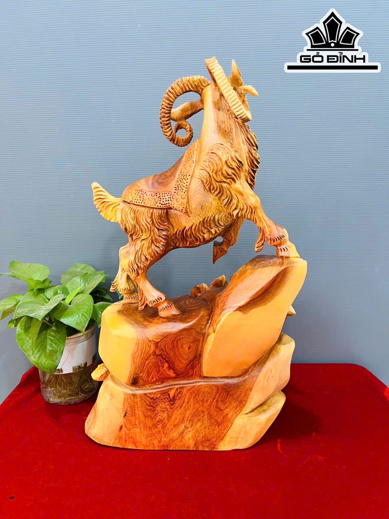 tuong-de-phong-thuy-go-huong-cao-52-ngang-30-sau-15-cm-462194