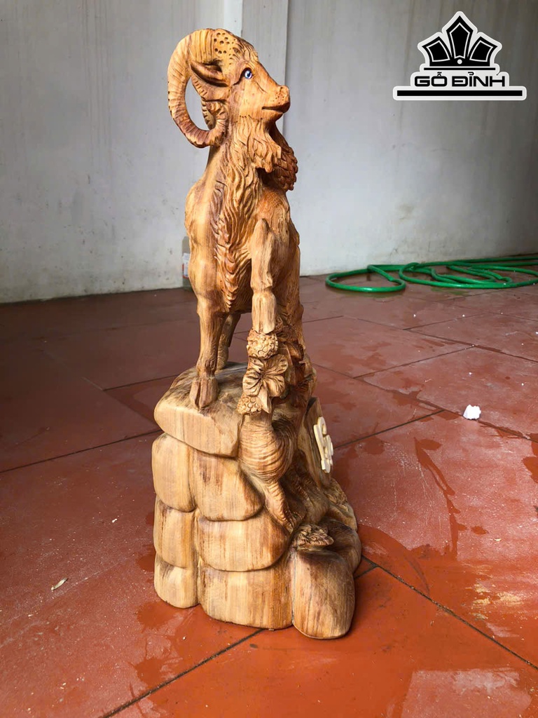 tuong-nhat-duong-go-ngoc-am-cao-56-ngang-28-sau-20-cm-462403