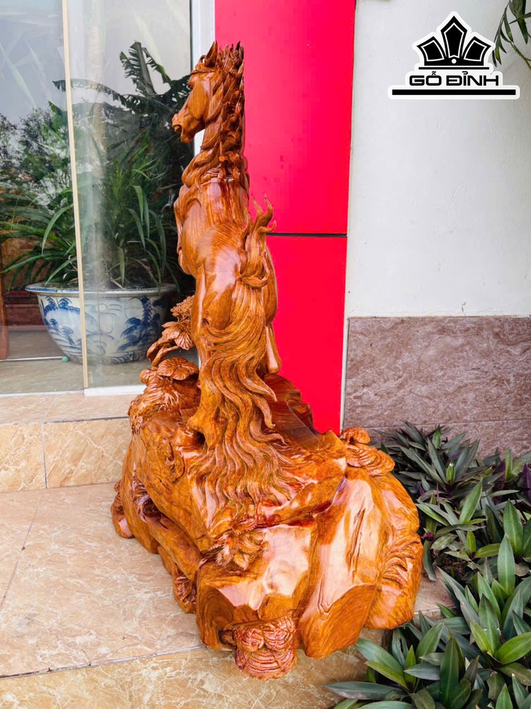 tuong-ngua-phong-thuy-nhat-ma-phi-thien-go-huong-cao-90-ngang-60-sau-39-cm-45kg-462458