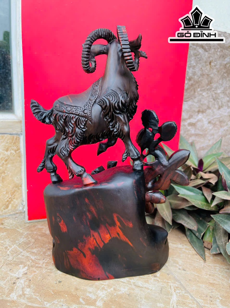 tuong-nhat-duong-go-trac-cao-31-ngang-20-sau-12-cm-462461