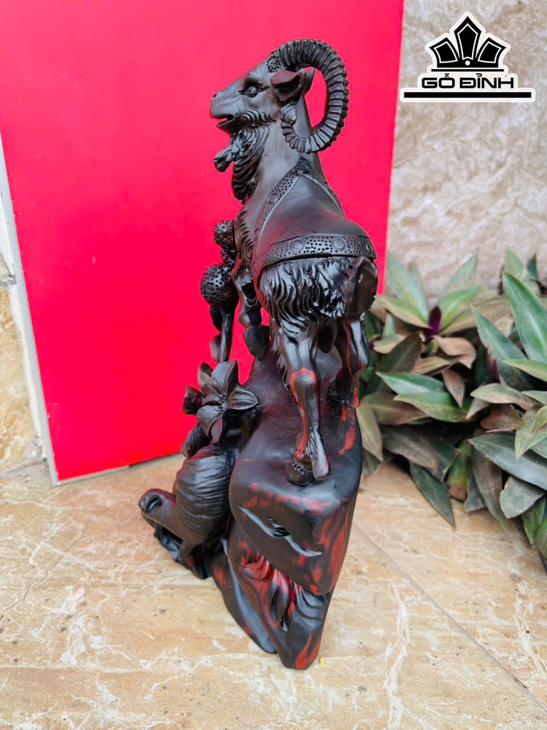 tuong-nhat-duong-go-trac-cao-31-ngang-20-sau-12-cm-462462