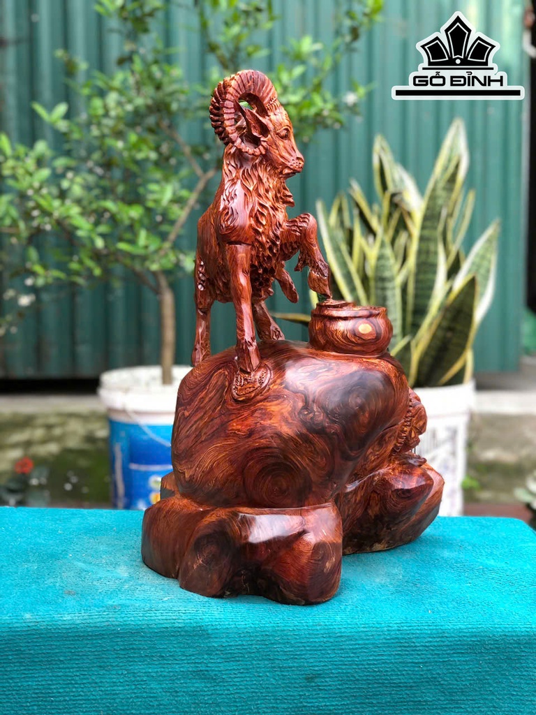 tuong-nhat-duong-go-cam-cao-62-ngang-33-sau-33-cm-462868