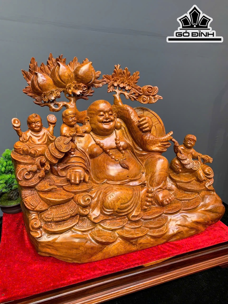 tuong-phat-di-lac-tam-phuc-go-huong-cao-54-ngang-66-sau-34-cm-463071