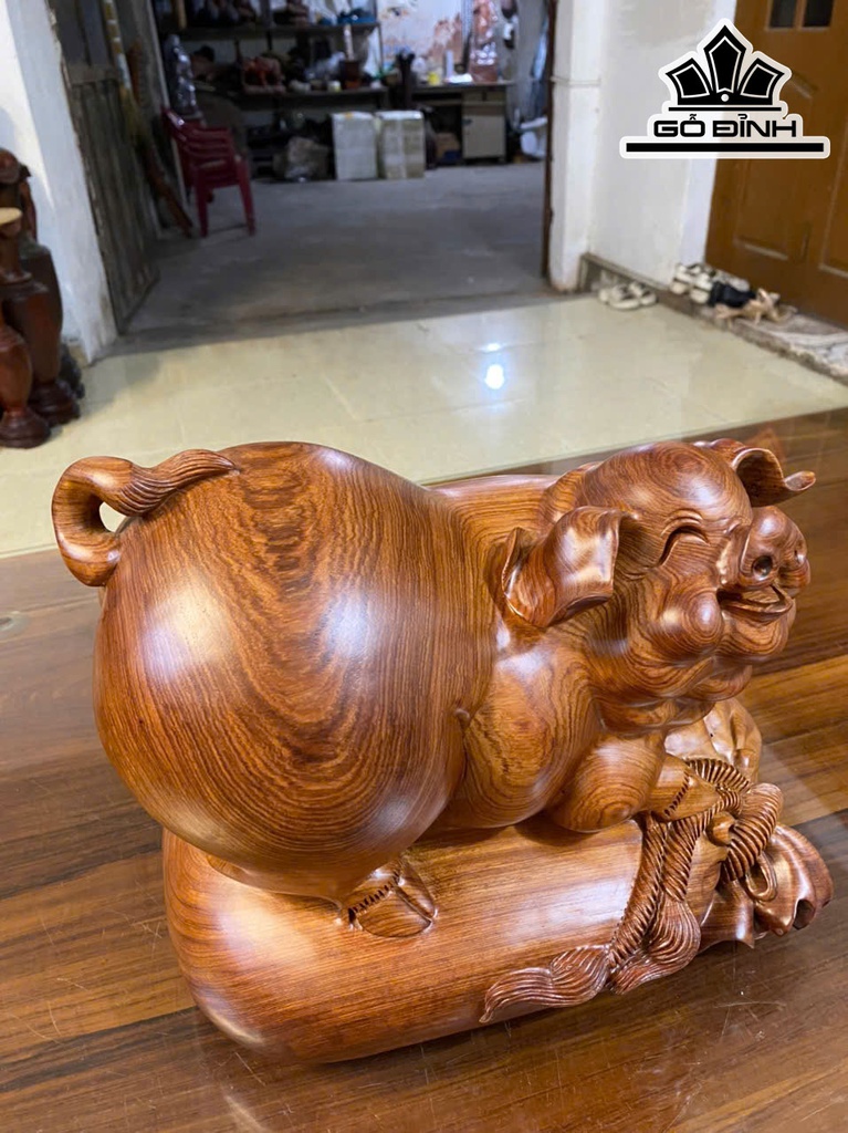 tuong-heo-go-huong-cao-25-ngang-32-sau-20-cm-463079