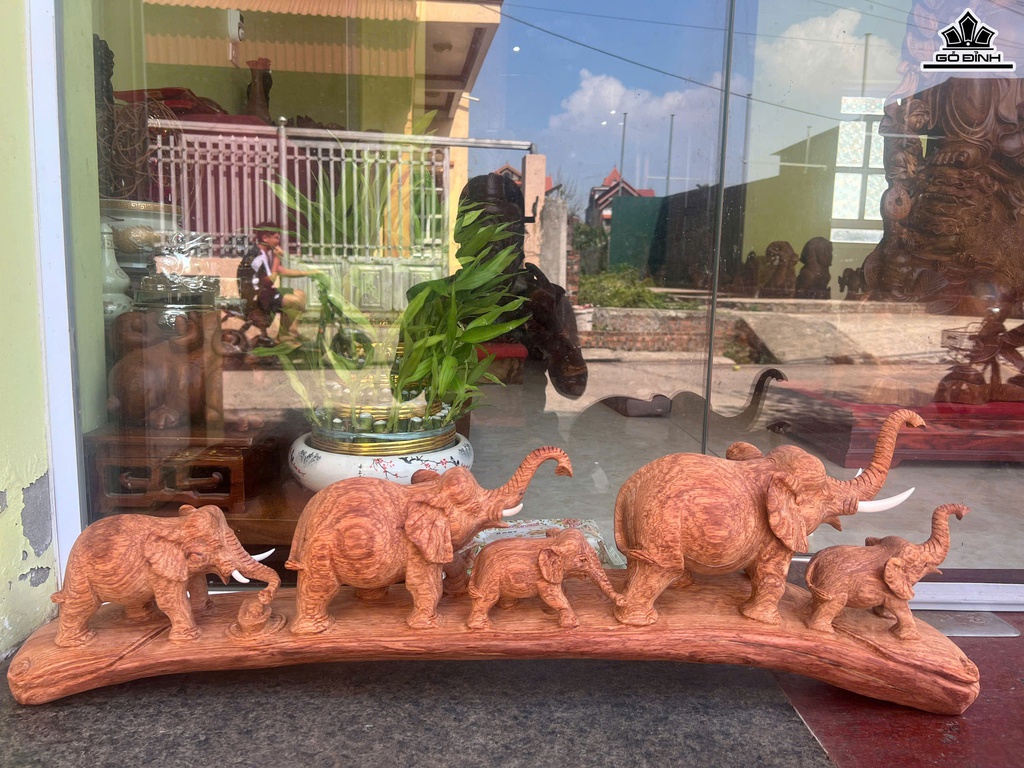tuong-gia-dinh-voi-go-huong-cao-25-ngang-80-sau-14-cm-463373
