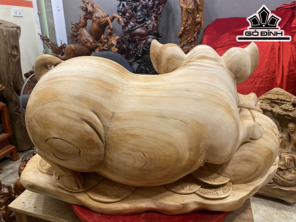 tuong-heo-go-ngoc-am-cao-47-ngang-89-sau-40-cm-68kg-463794