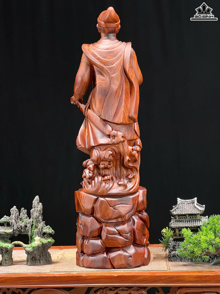 tuong-tran-quoc-tuan-go-tu-dan-cao-62-ngang-18-sau-16-cm-463923