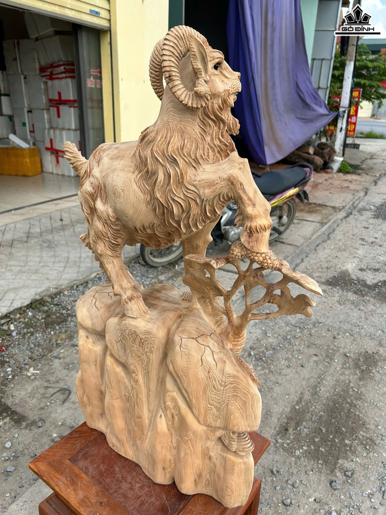 tuong-nhat-duong-go-ngoc-am-cao-83-ngang-52-sau-21-cm-21kg-464463