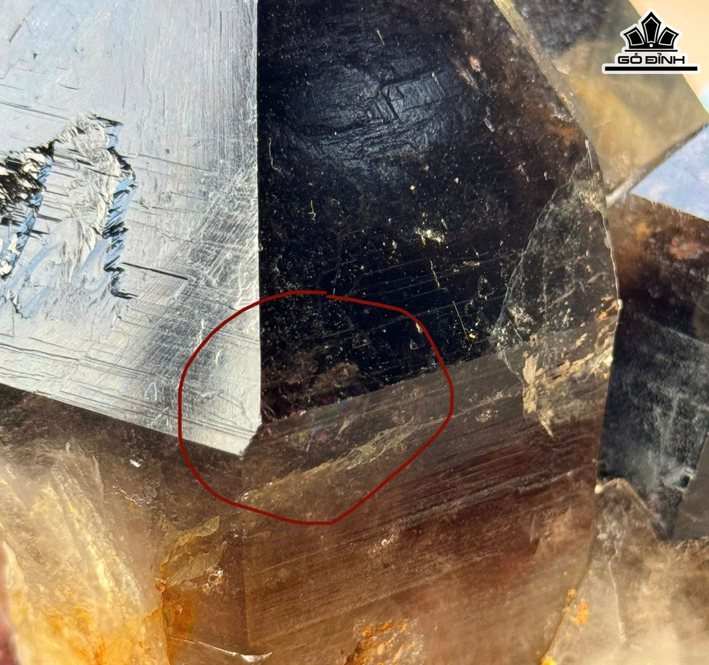 tac-pham-da-thach-anh-khoi-smoky-quartz-cao-26-ngang-27-cm-242kg-465311