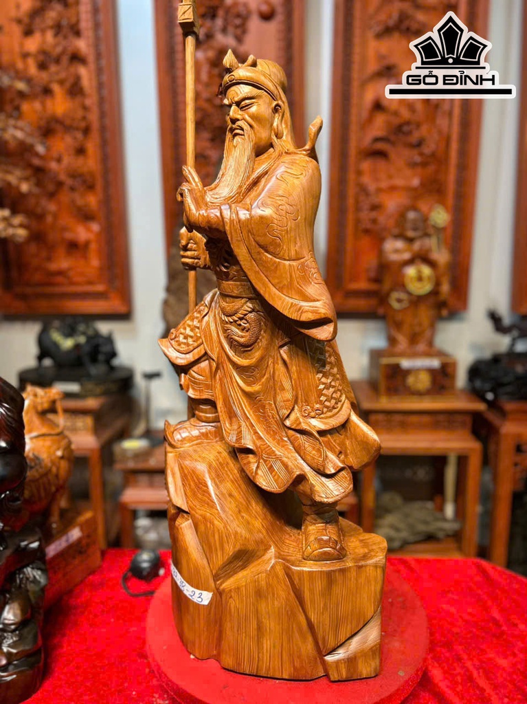 tuong-quan-cong-go-ngoc-am-cao-82-ngang-38-sau-23-cm-465623
