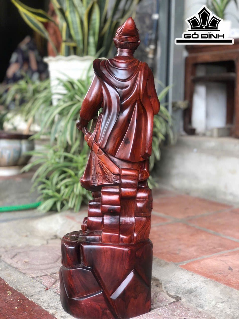 tuong-tran-quoc-tuan-go-trac-cao-62-ngang-20-sau-9-cm-465746