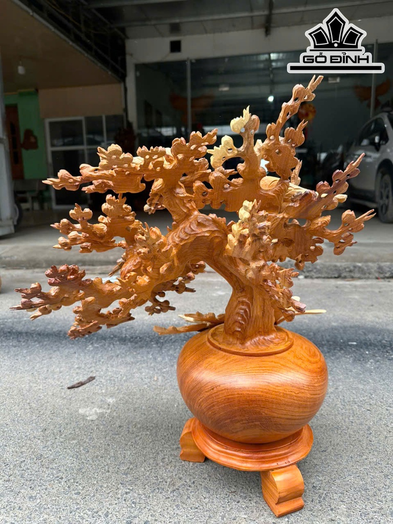 binh-hoa-mai-go-huong-cao-58-ngang-48-sau-36-cm-465931
