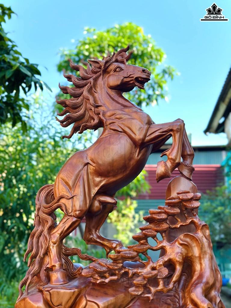tuong-ngua-phong-thuy-nhat-ma-phi-thien-go-ngoc-am-cao-74-ngang-40-sau-21-cm-466184