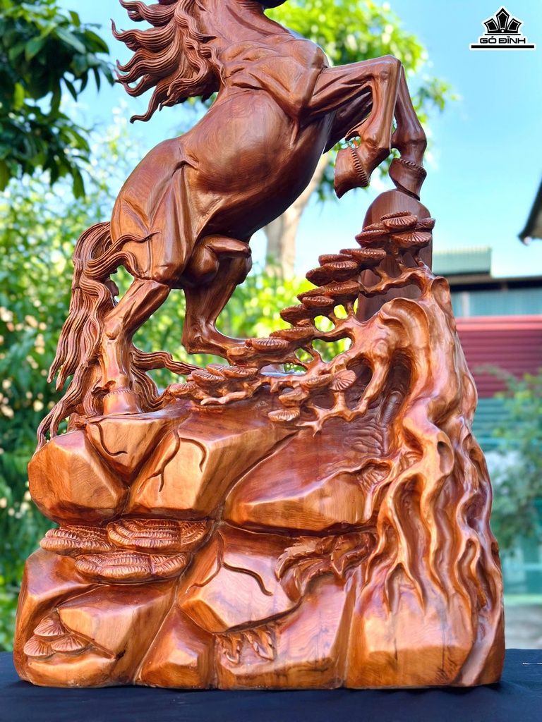 tuong-ngua-phong-thuy-nhat-ma-phi-thien-go-ngoc-am-cao-74-ngang-40-sau-21-cm-466185