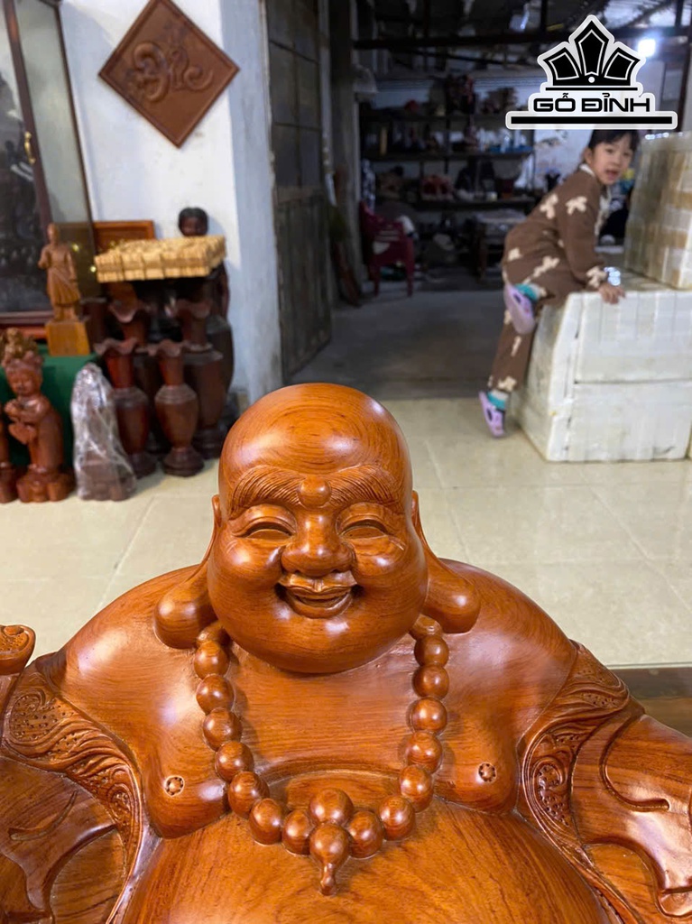 tuong-phat-di-lac-ngoi-van-su-nhu-y-go-huong-cao-37-ngang-60-sau-37-cm-466823