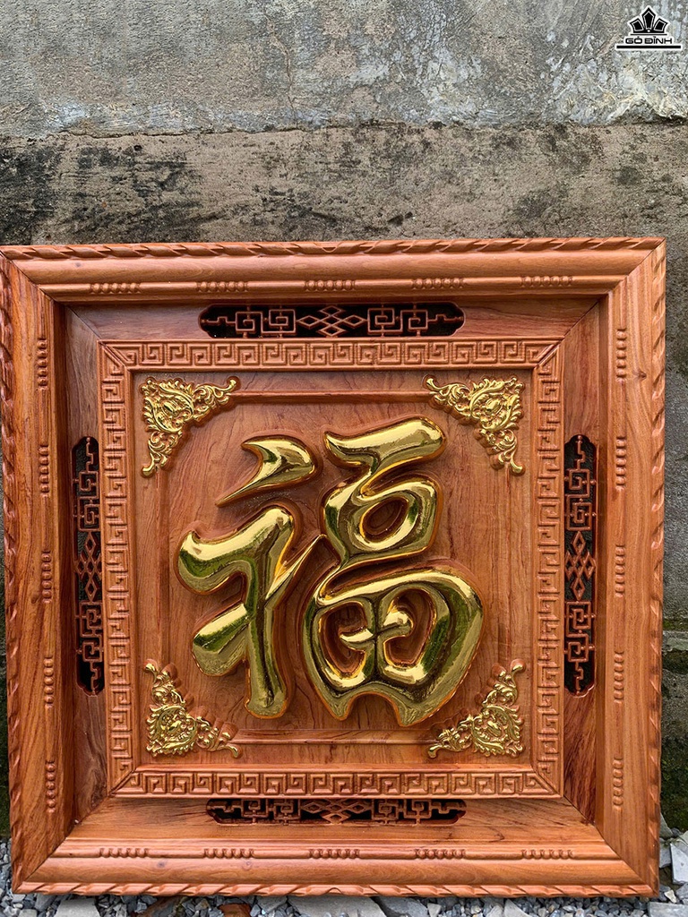 tranh-chu-phuc-go-huong-da-kich-thuoc-61x61x5-cm-467000
