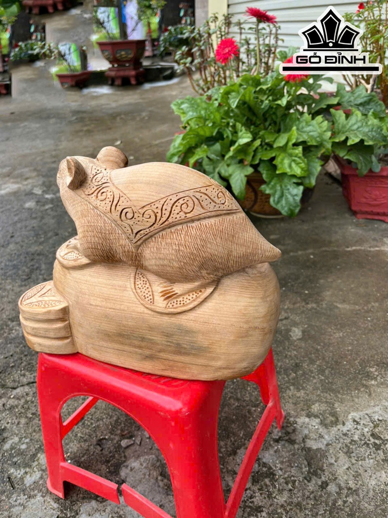 tuong-chuot-phong-thuy-go-ngoc-am-cao-20-ngang-31-sau-18-cm-467030